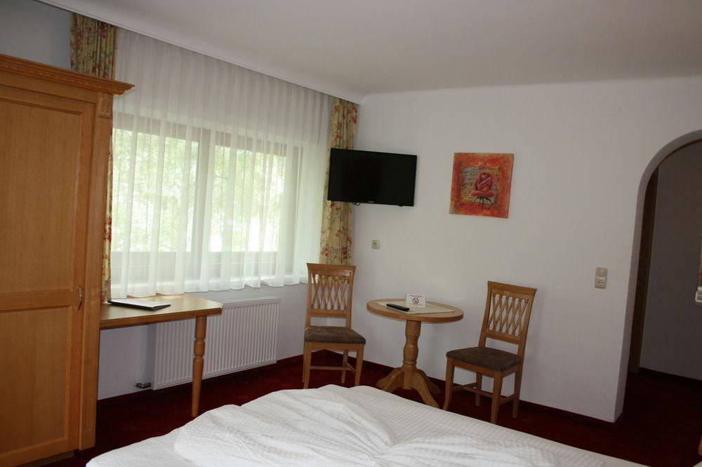 Pension Birkenhof Mayrhofen Esterno foto