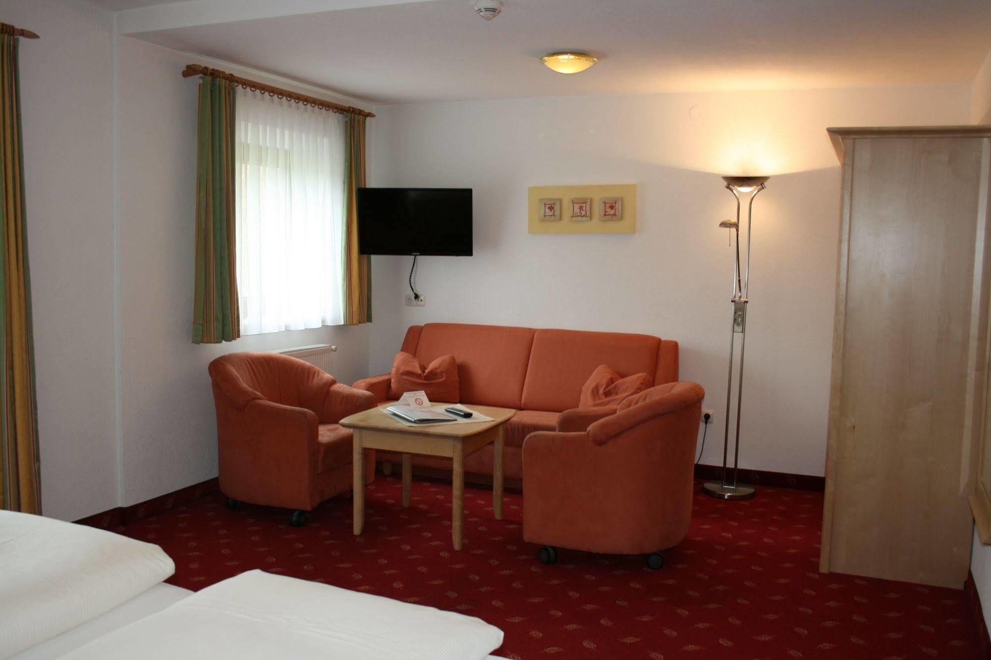 Pension Birkenhof Mayrhofen Esterno foto